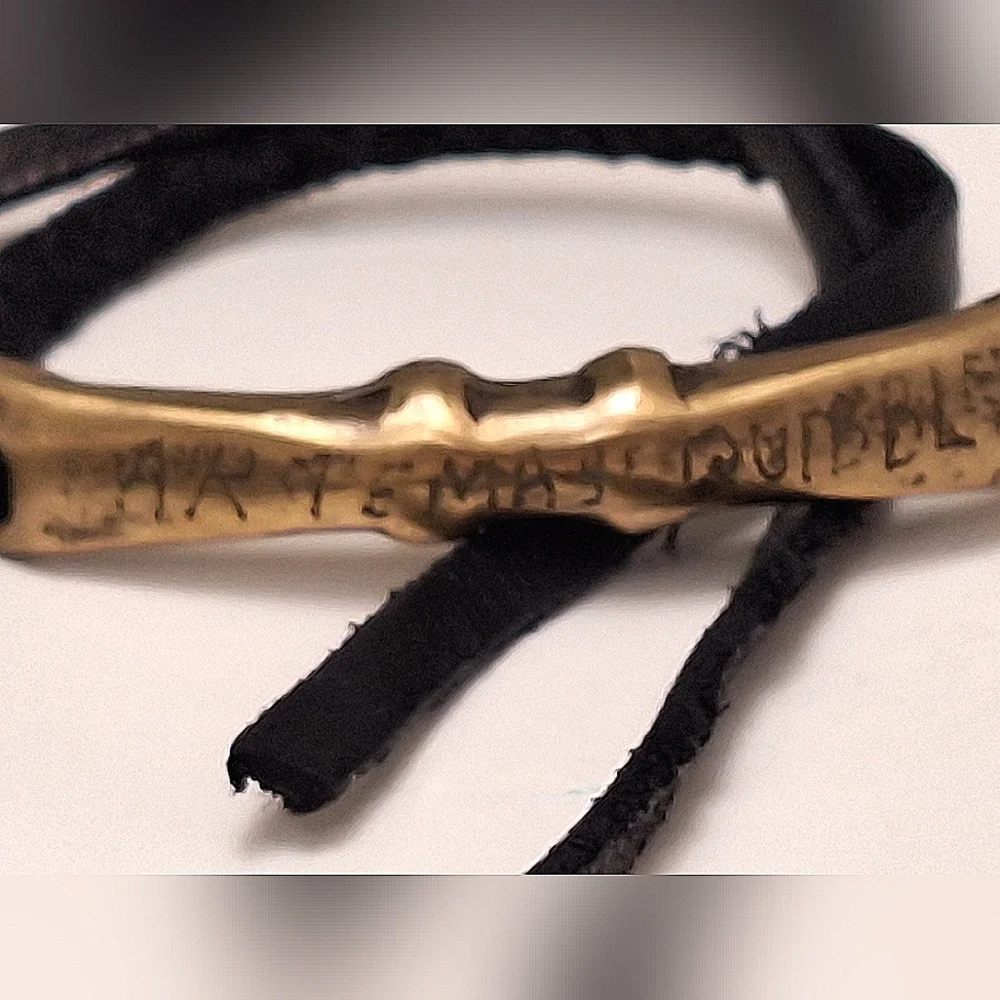 ARTEMAS QUIBBLE | Leather Bracelet